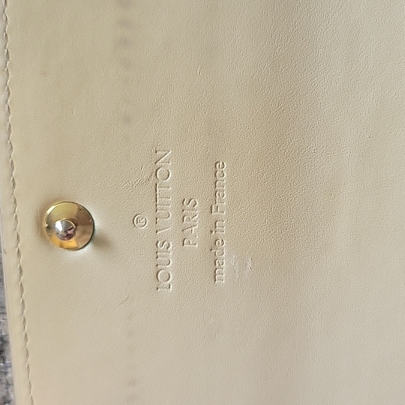 Louis Vuitton Vernis Cream wallet - Picture 12 of 14